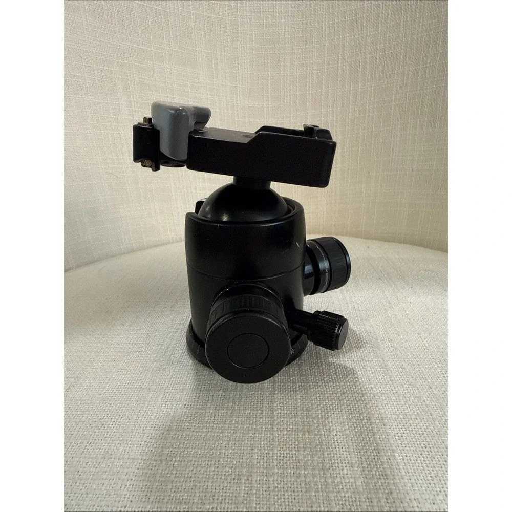 Calumet‎ 7048 Pro-D Series Ball Head Mount Bracket Needs Plate